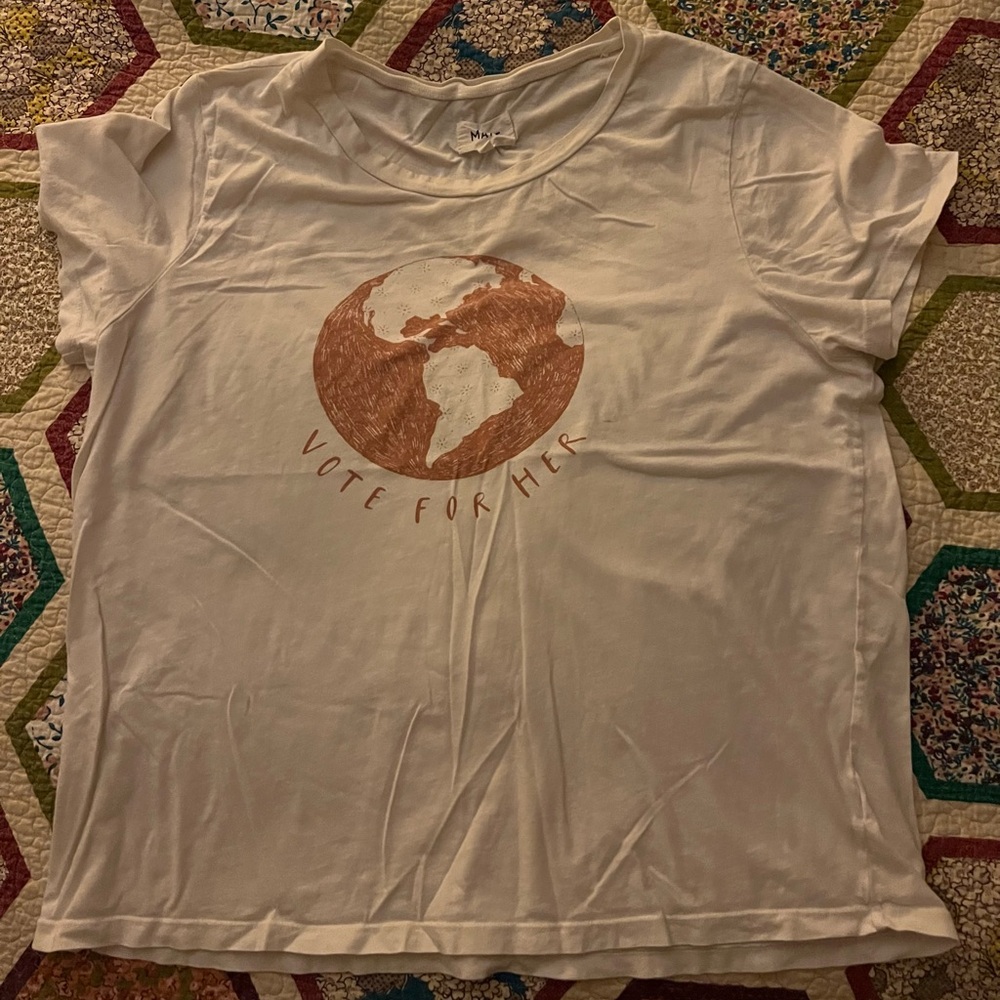 MATE T-shirt Size XL “Vote for Her”  100% organic cotton